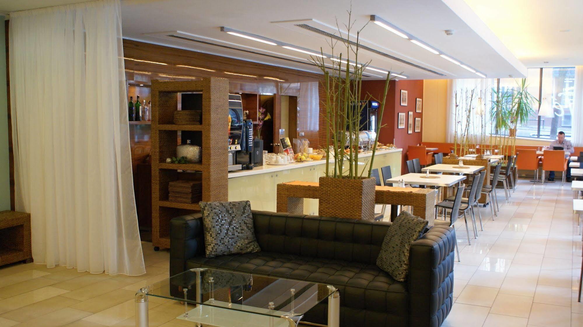 Hotel Ehrlich Praha Bagian luar foto